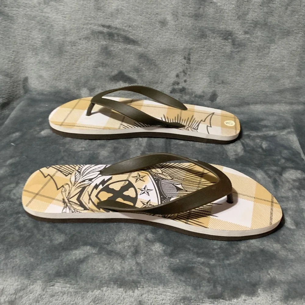Twisted X Mens Plaid Graphic Flip Flop Sandals Brown Tan Crest Stars Size S 6/7